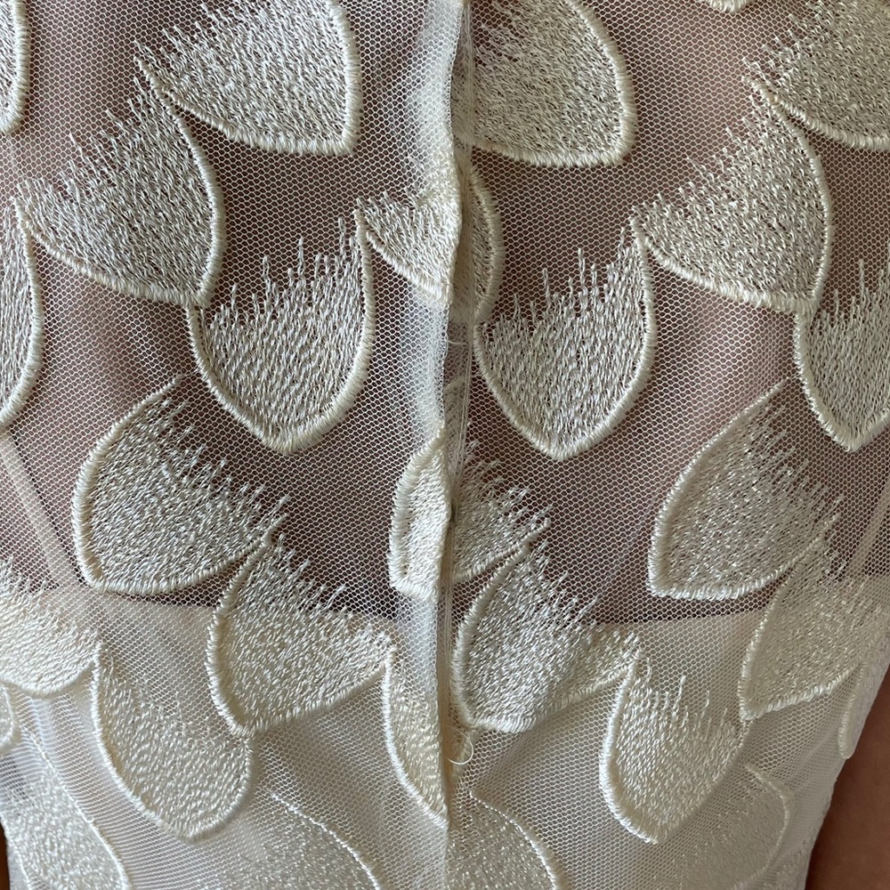 Vintage Ruffled Dress - Picture 15 of 16